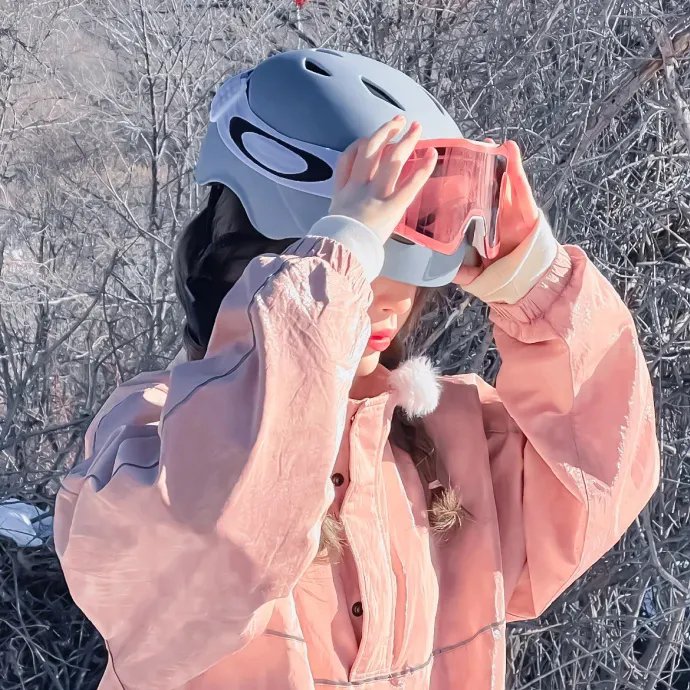 众鬼警戒玄学小祖宗下山寻夫啦